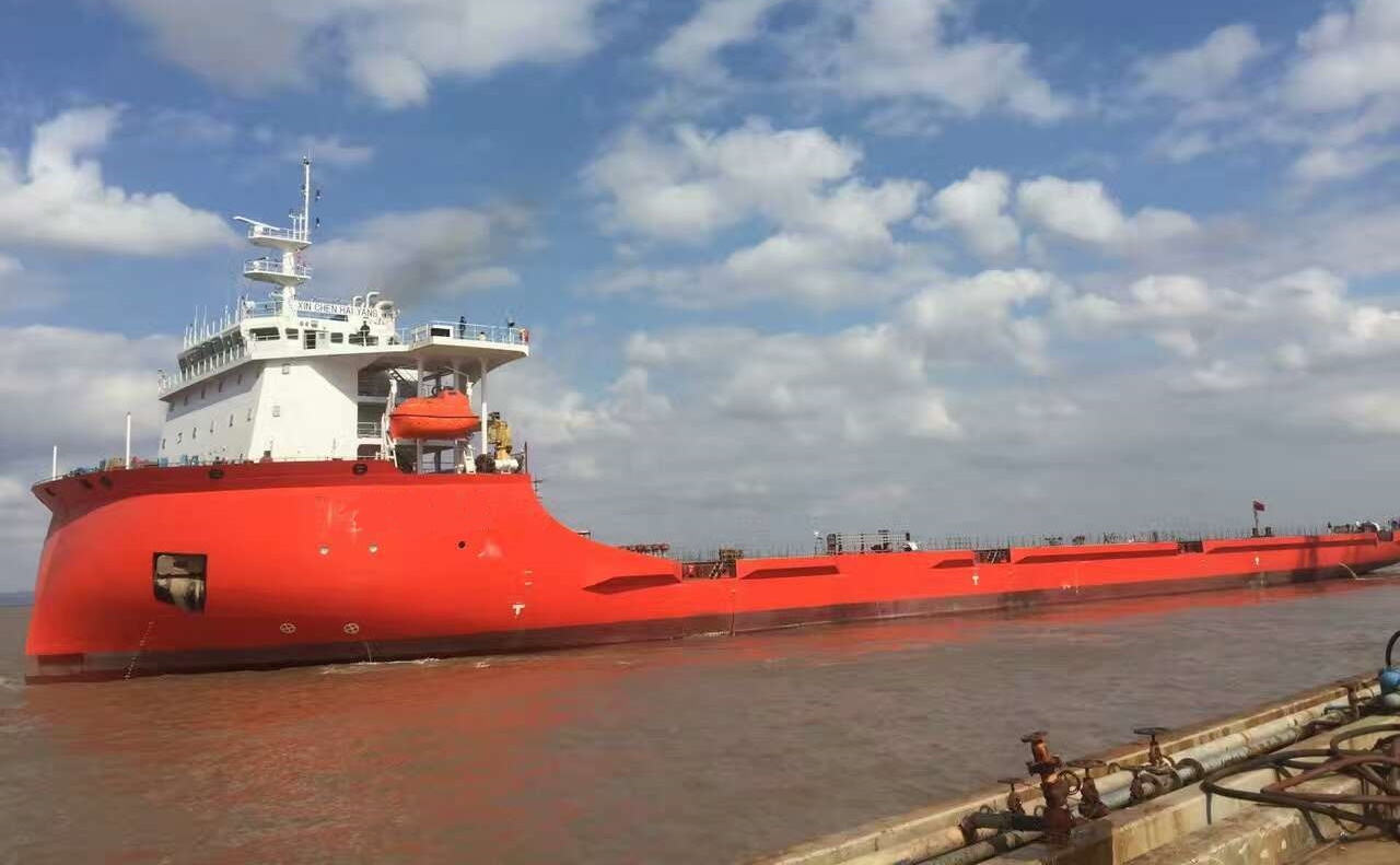 25000 Self Propelled Barge for Sale